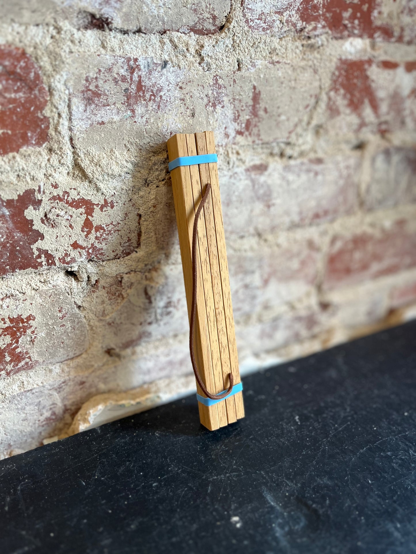 8x10" Wooden Magnetic Art Hanger