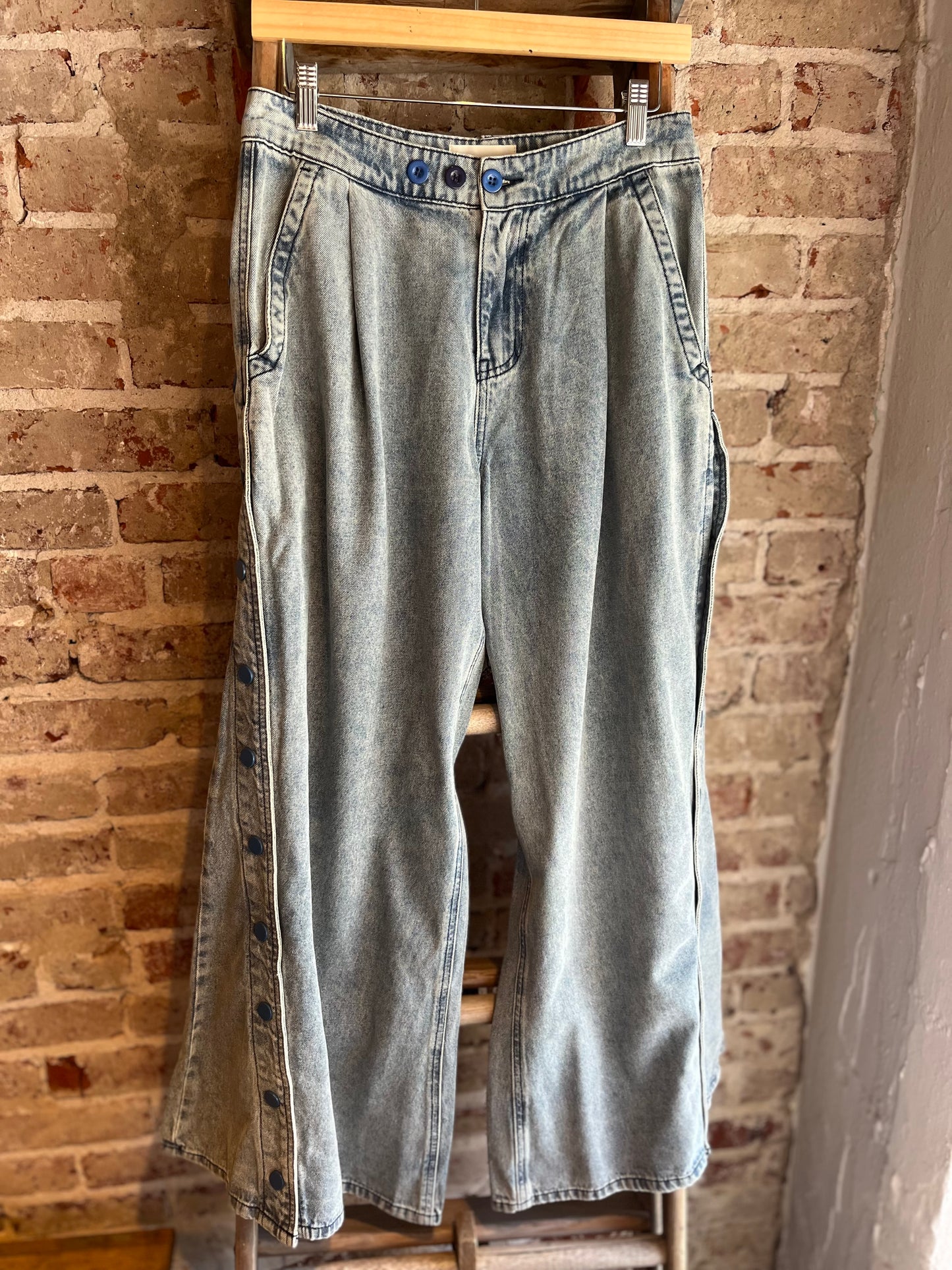 Button Up Wide Leg Denim Jeans