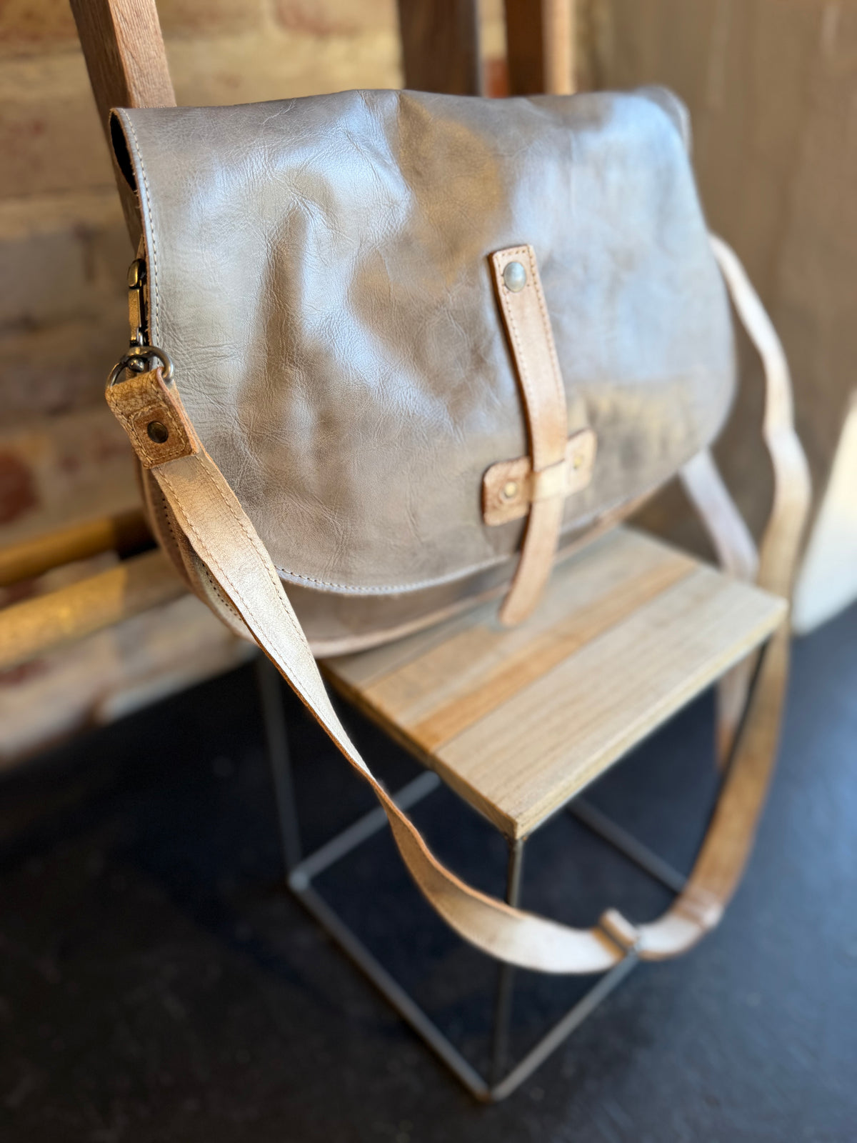 Sequoia Leather Bag - Rustic Gray