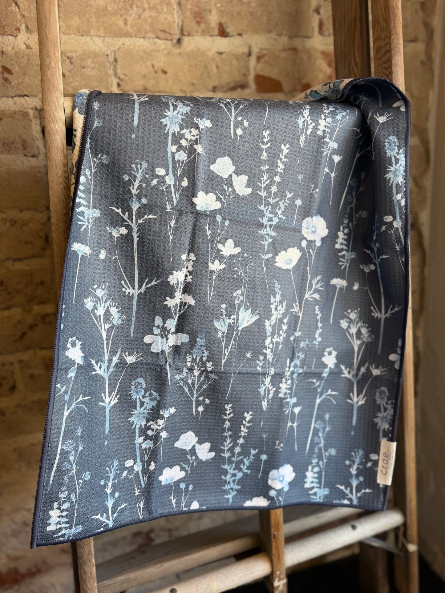 Blue Willow Hand Towel
