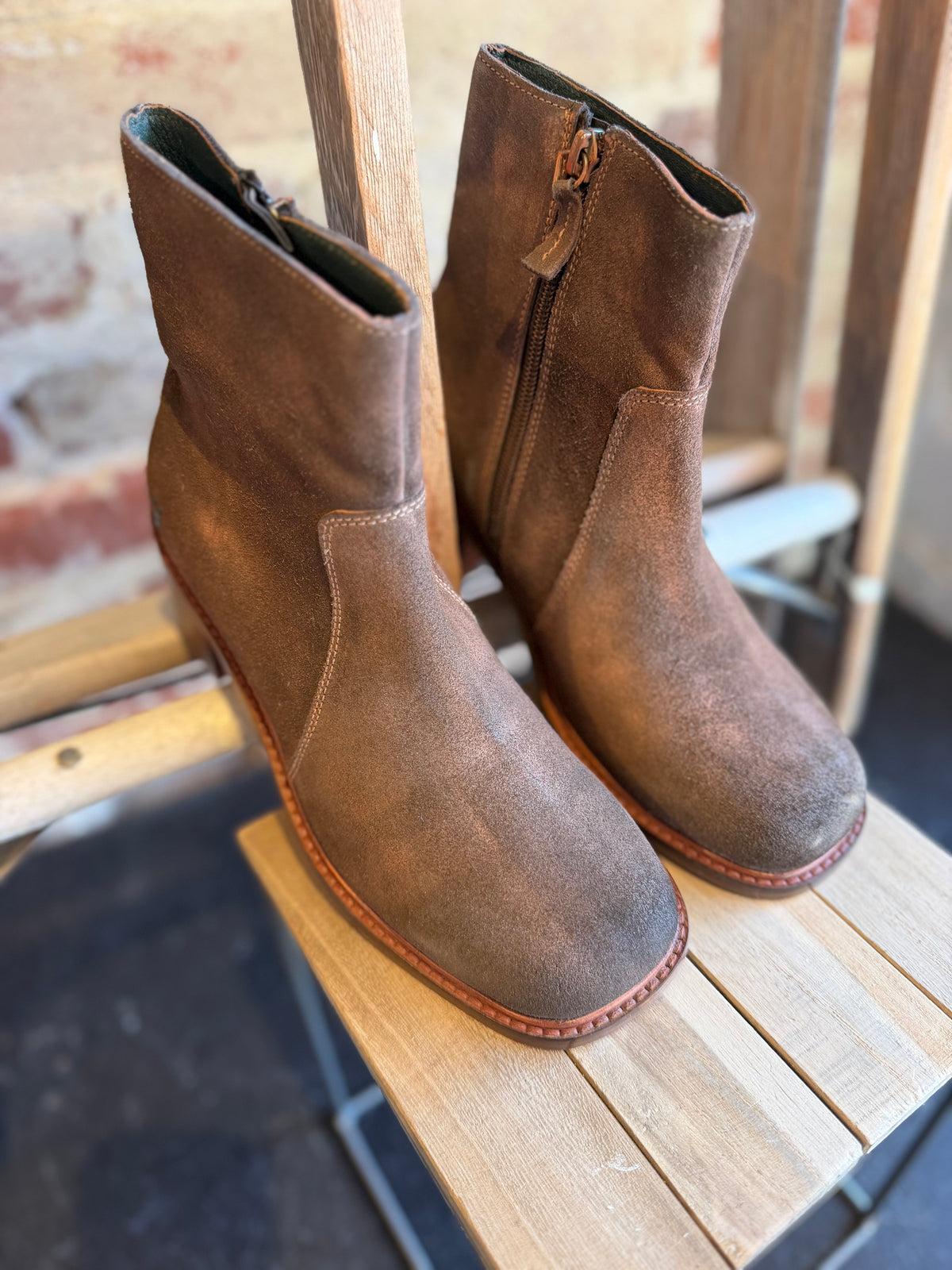 Notice Suede Rust Booties