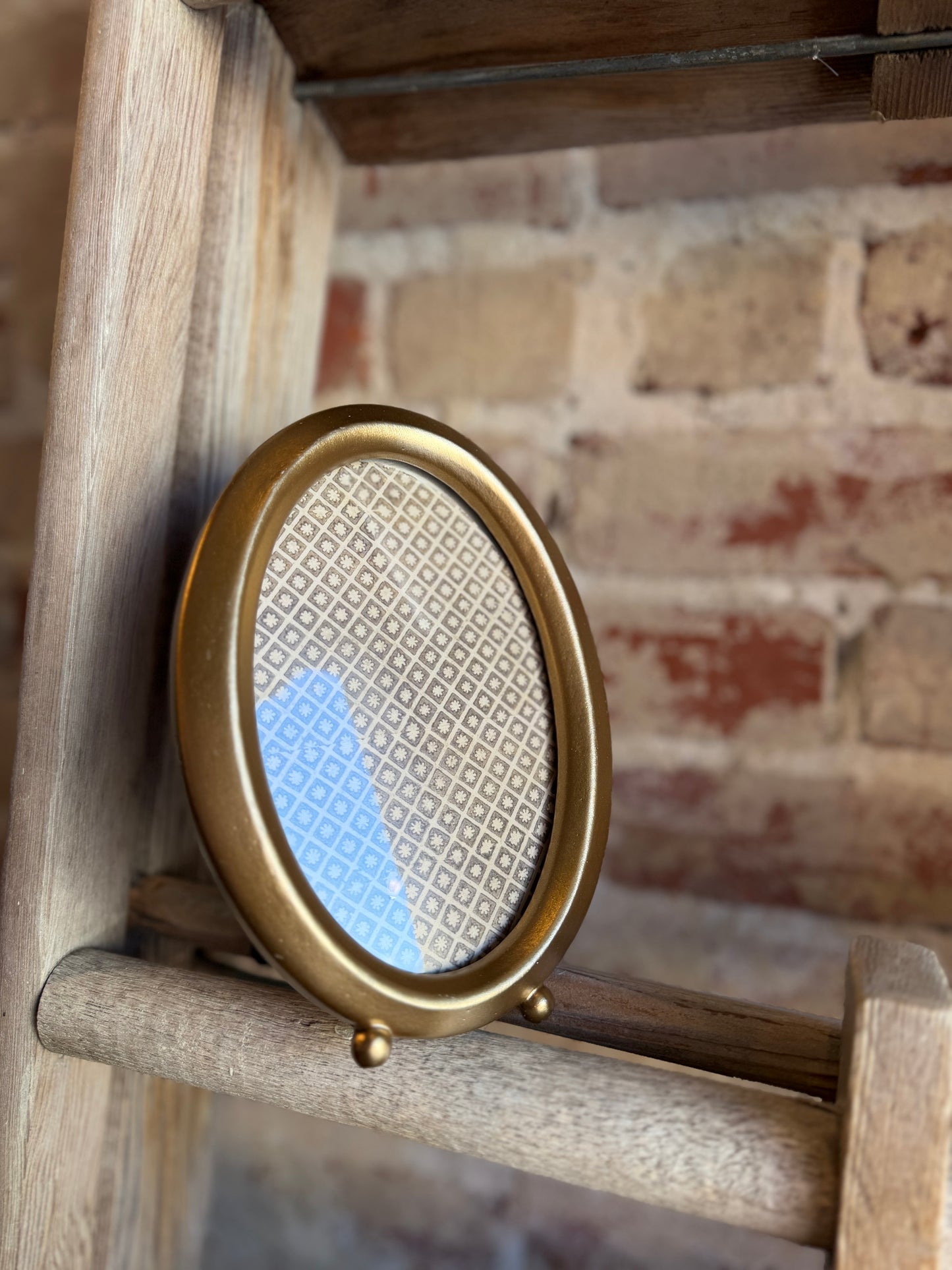 Modern Oval Picture Frame - 4x6