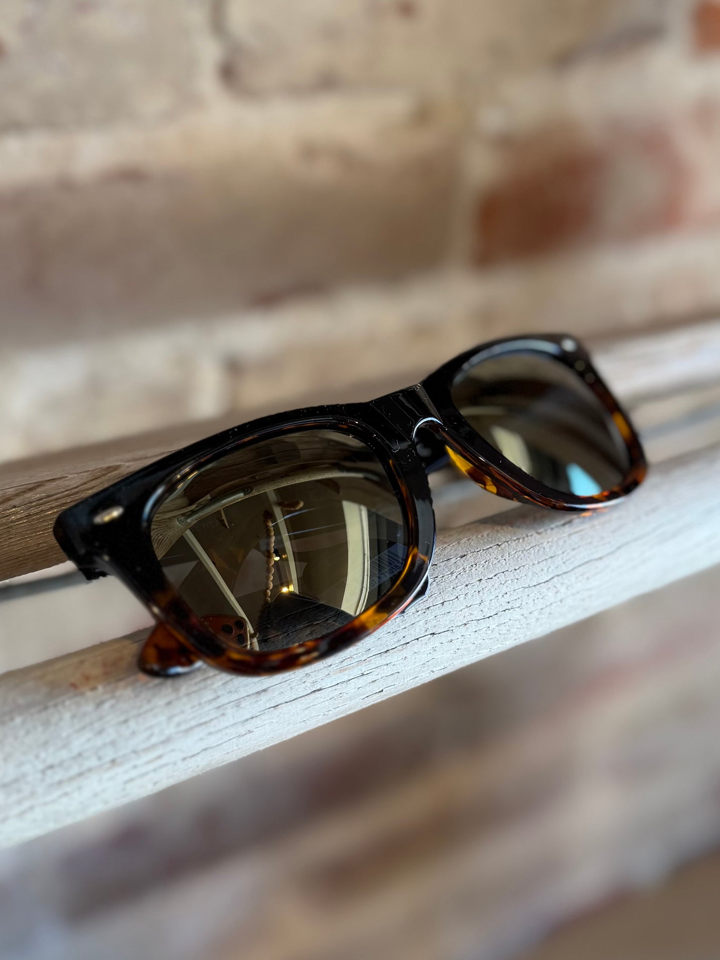 Drift Midnight Fade Square Sunglasses