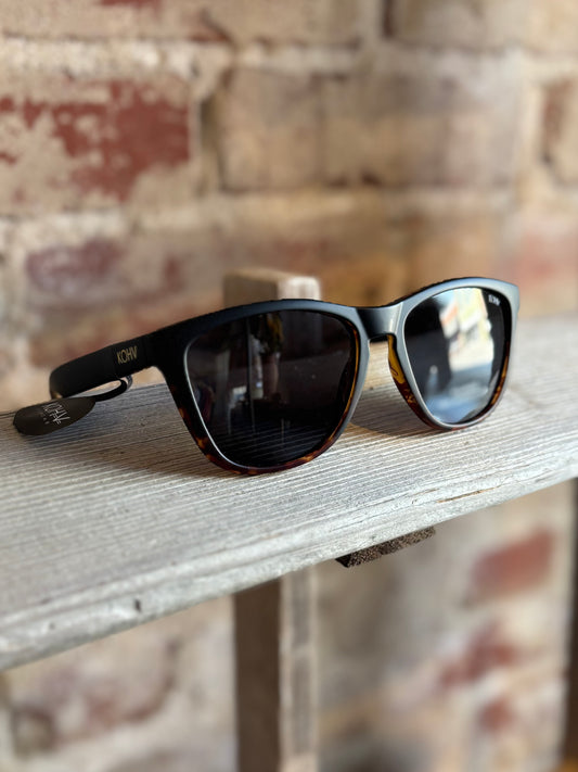 Lincoln Midnight Fade Square Sunglasses