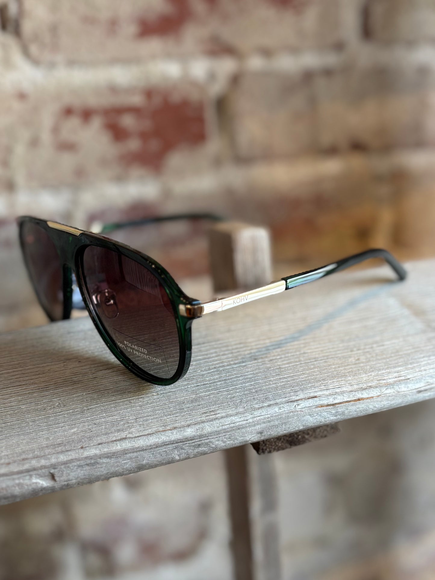 Aura Emerald Aviator Sunglasses - Green