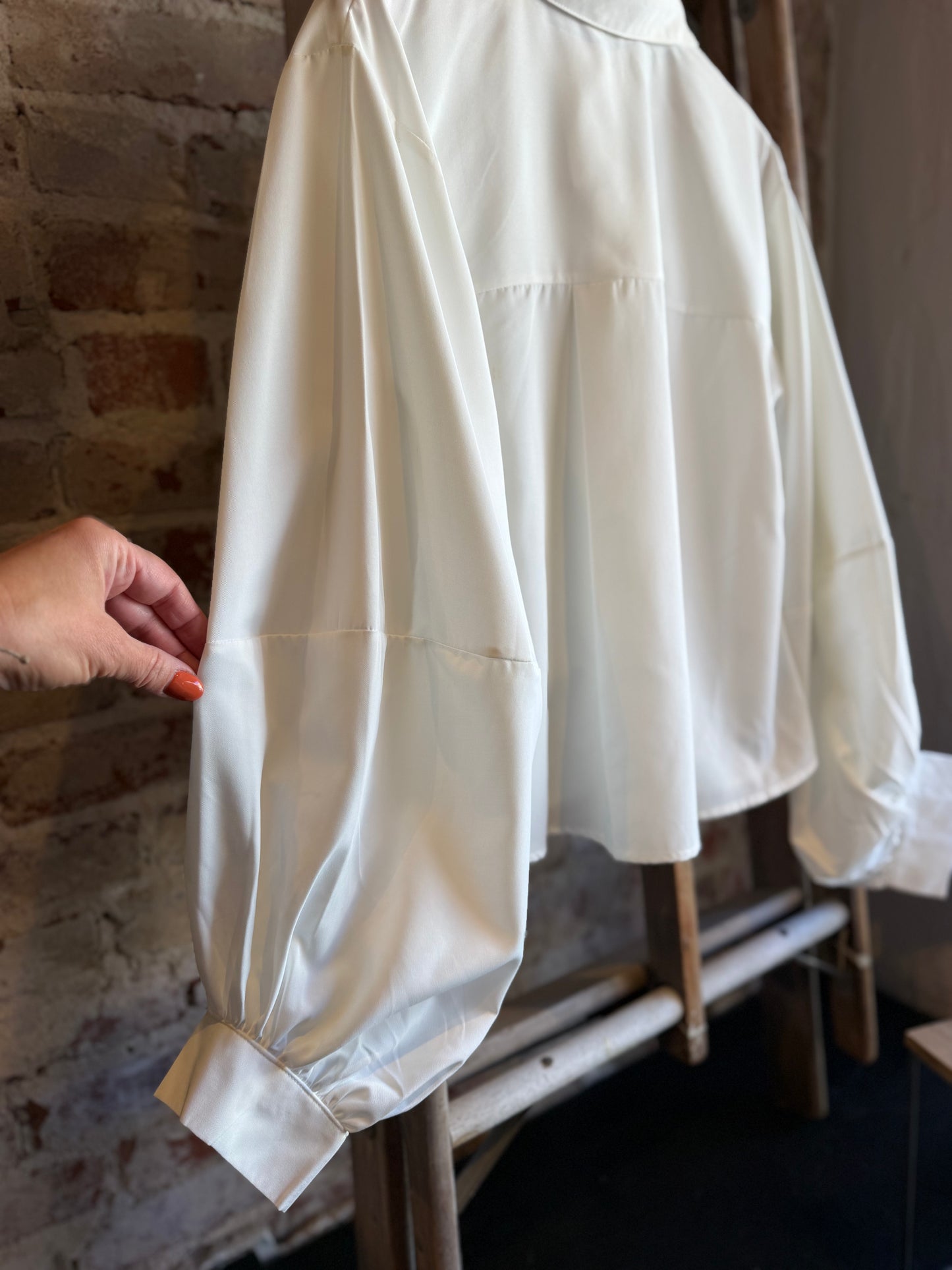 White Balloon Sleeve Blouse