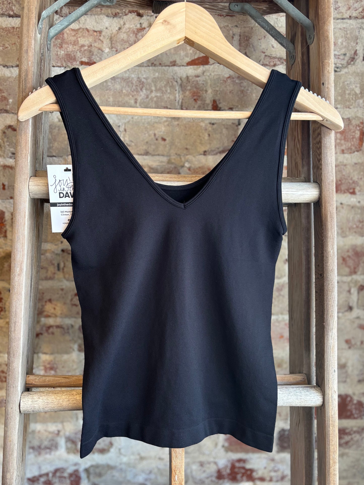 Seamless Reverse Top- Black