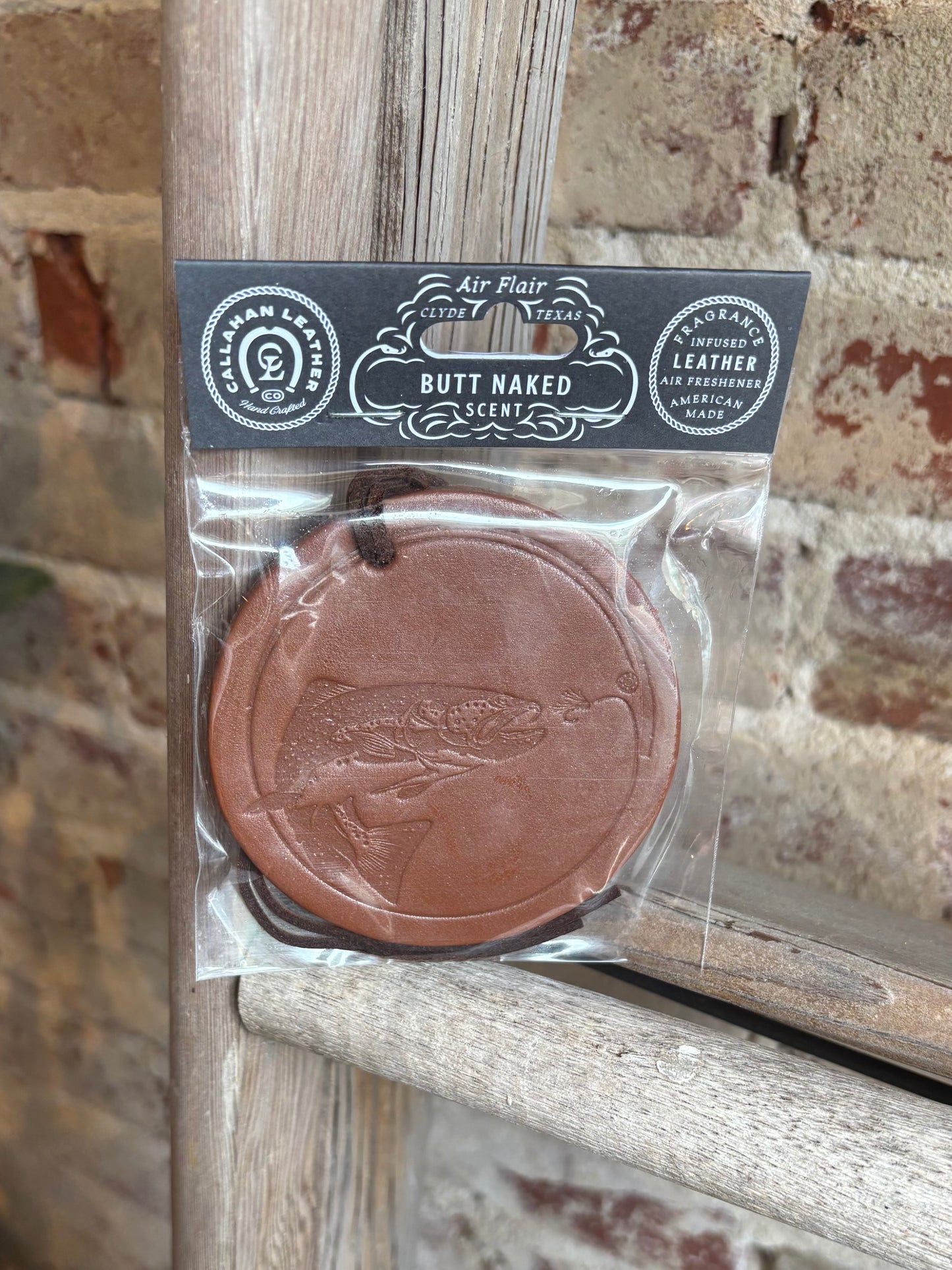Fish and Lure Air Flair- Brown