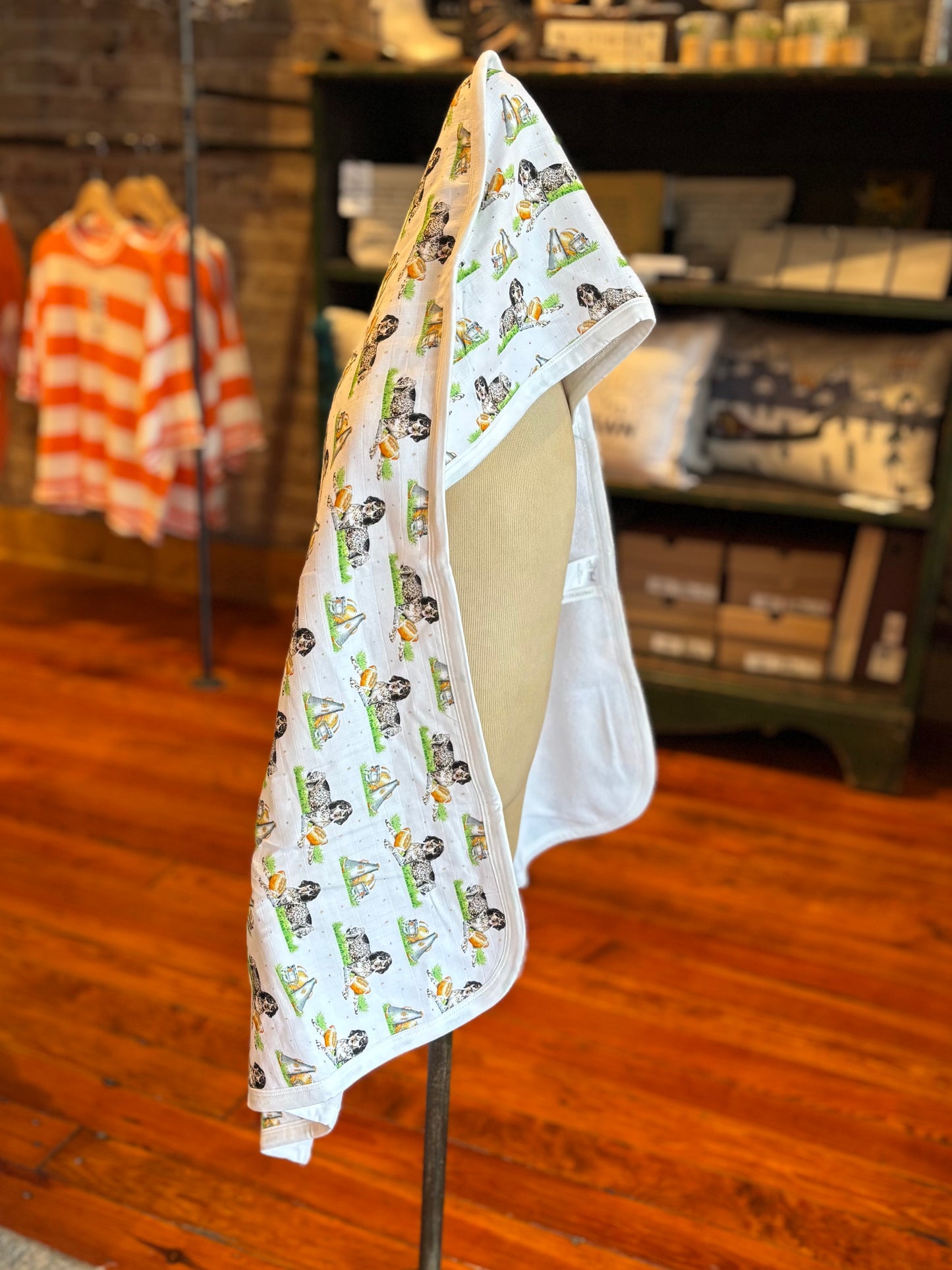 TN Mascot Hooded Bath Towel