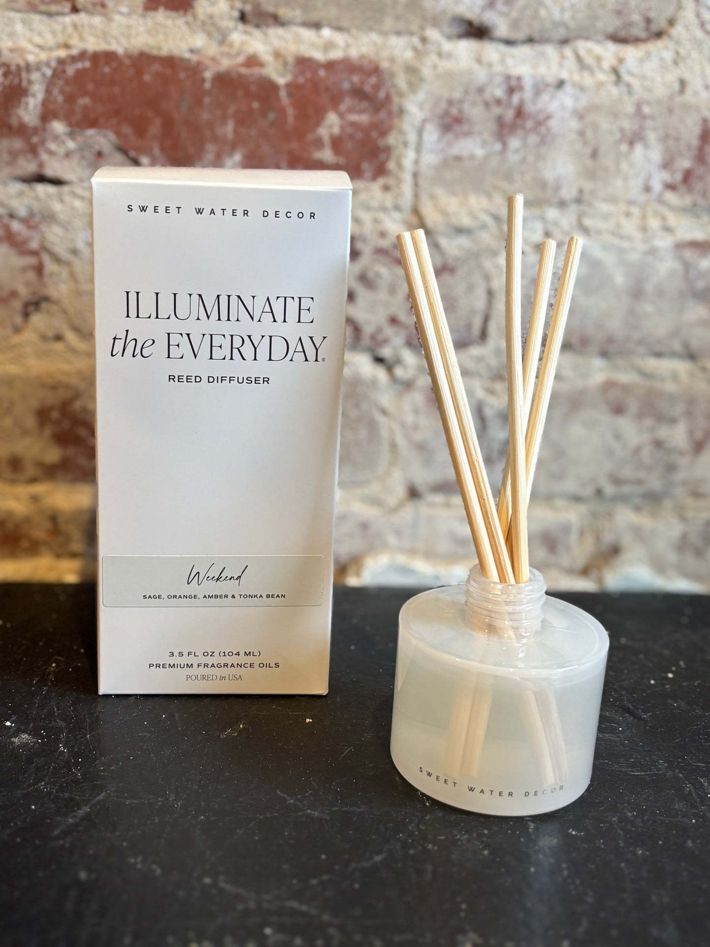 Weekend Reed Diffuser- White