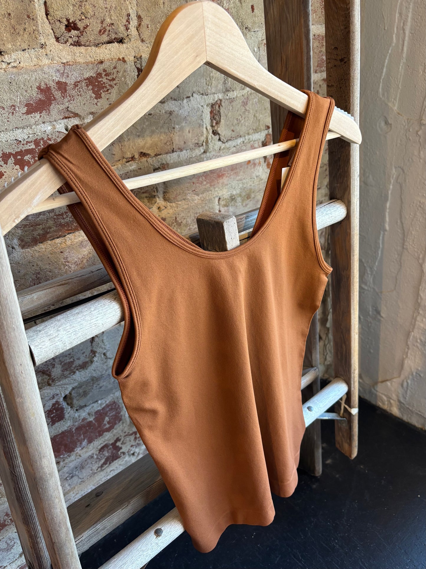 Seamless Reverse Tank-Camel