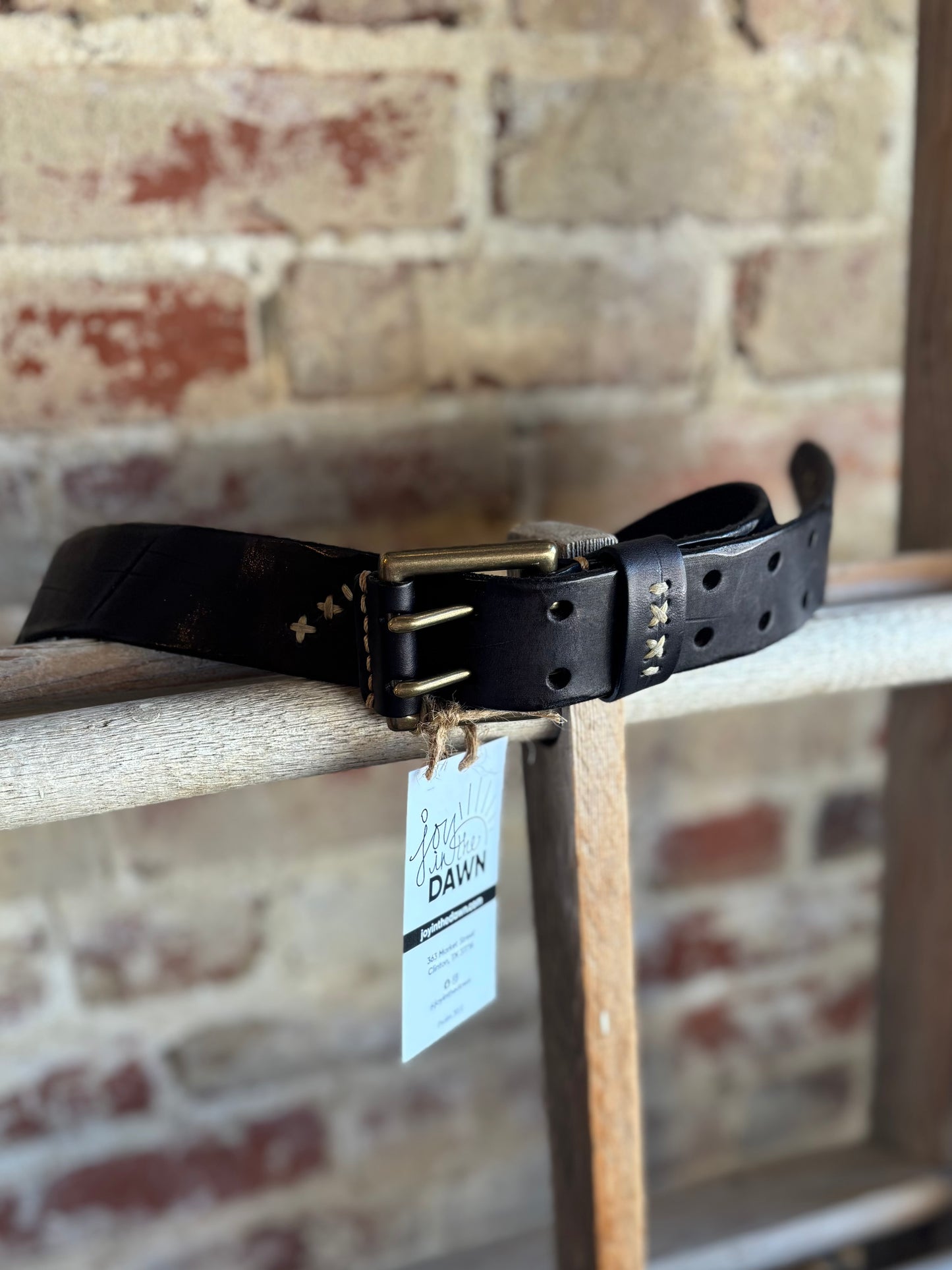 Rugged Hardware Leather Buckle Belt- Black