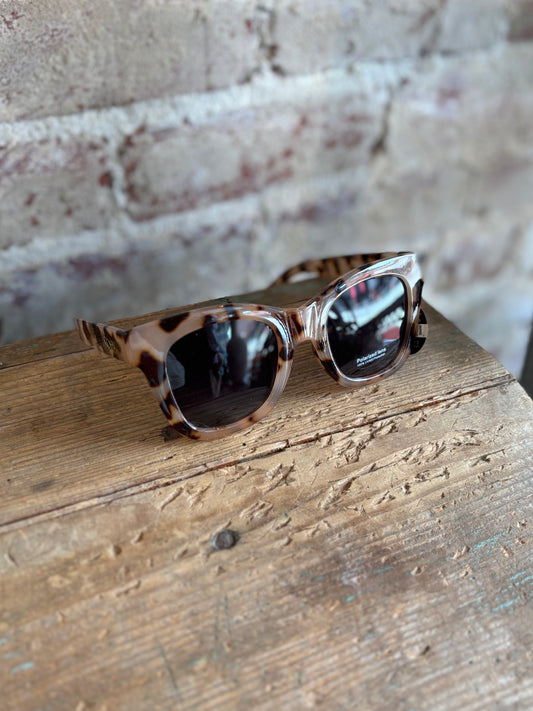 Bailey Tortoise Polarized Sunglasses - Light