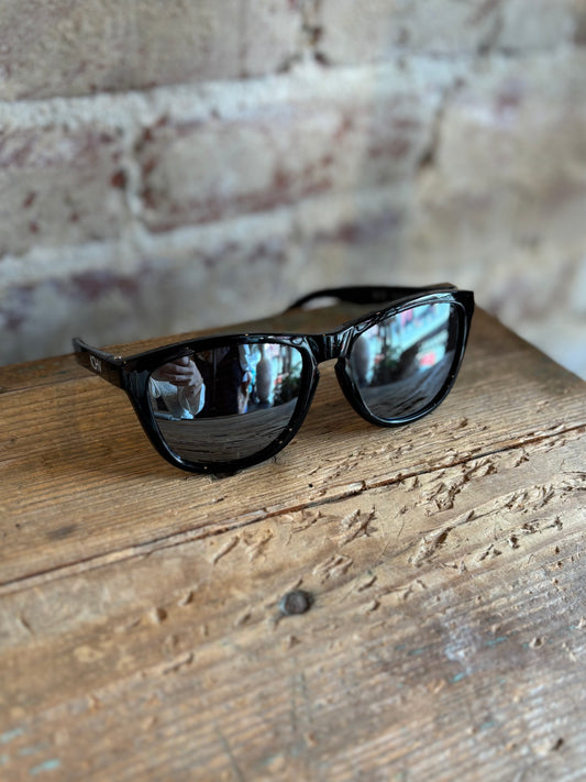 Wake Polarized Square Sunglasses