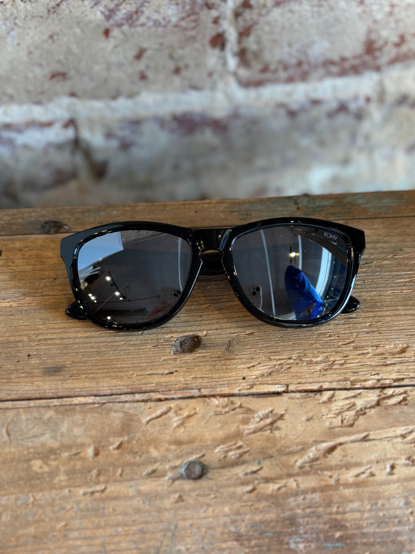 Wake Polarized Square Sunglasses