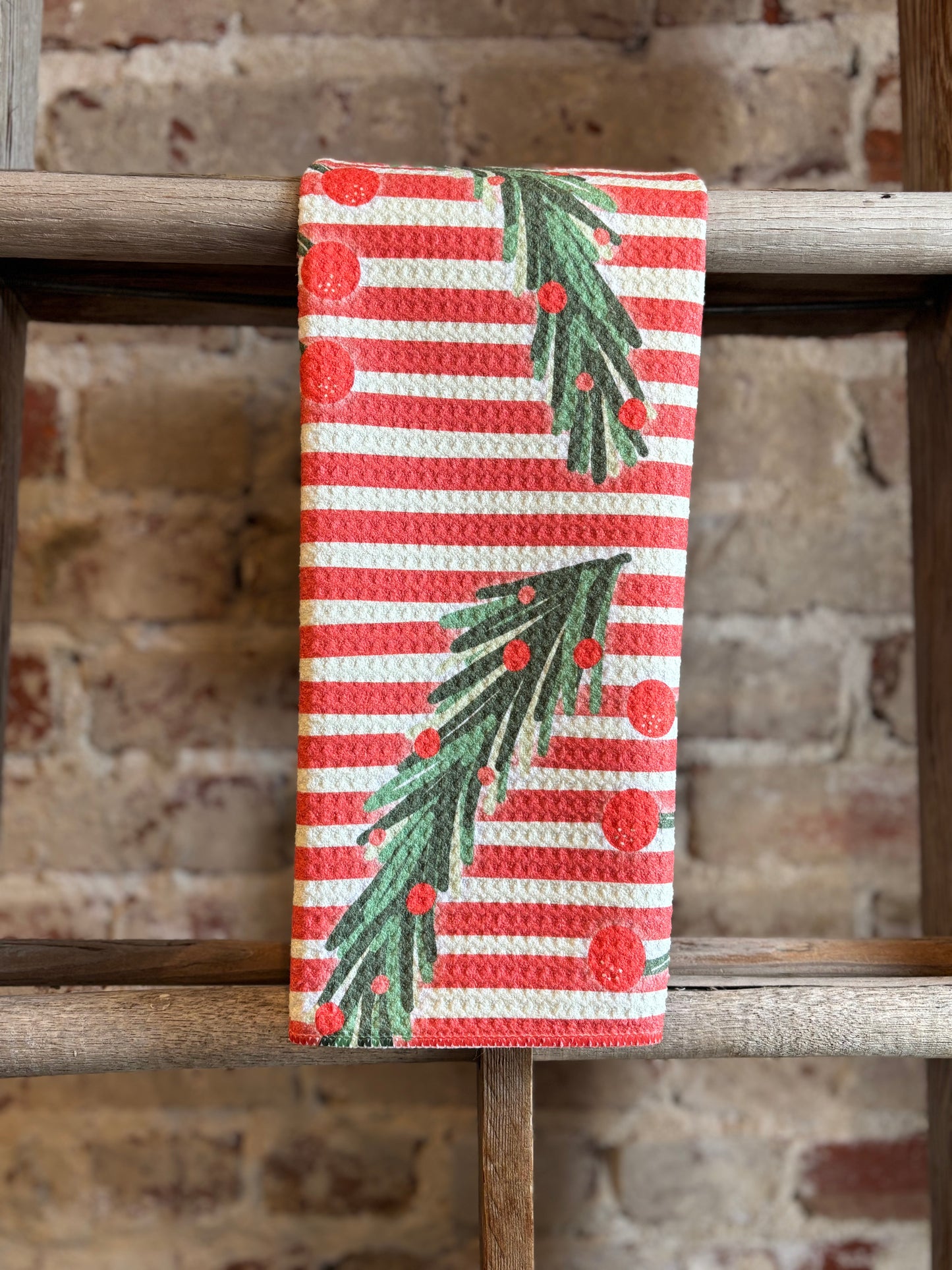 Retro Mistletoe Towel