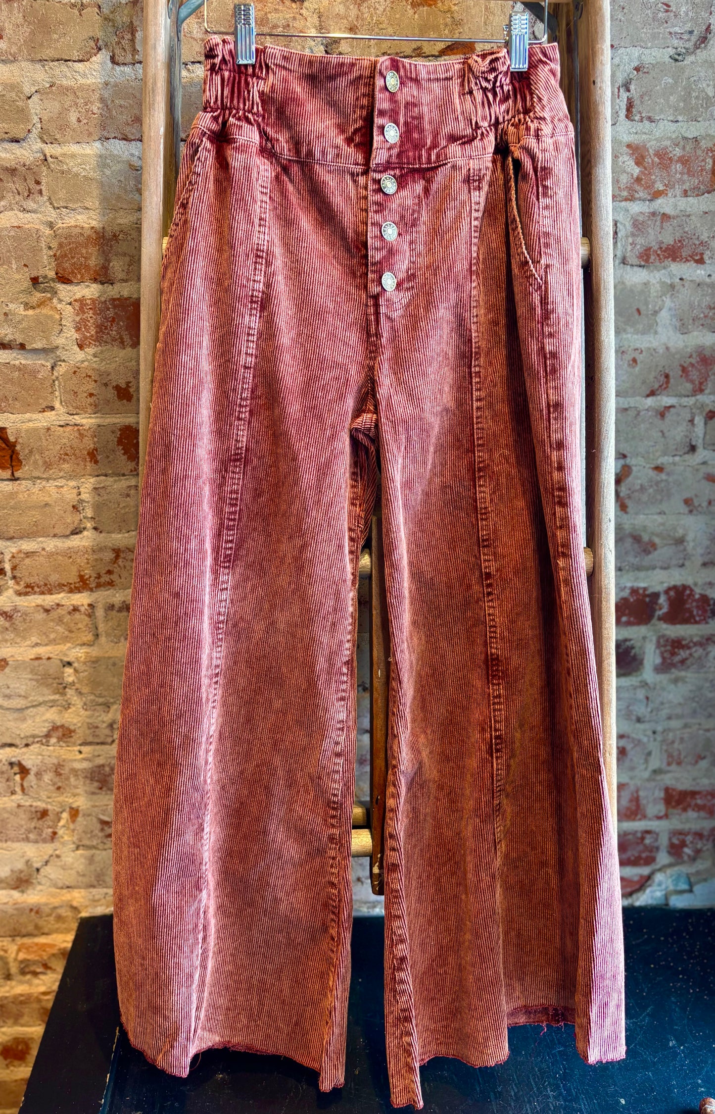 Distressed Corduroy Pants - Wine
