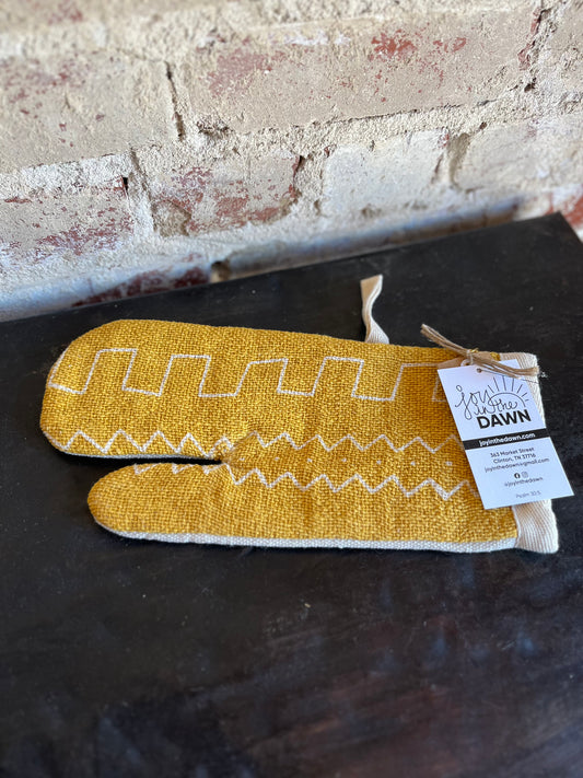 Mustard Woven Oven Mitt